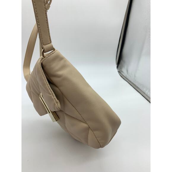 Vince Camuto Quilted Leather Crossbody Doty Womens Purse - Picture 8 of 10